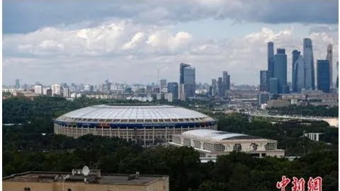 贾巴里-史密斯出色发挥：投篮10中6，贡献15分11板，三分命中率达50%