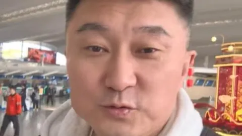 吉格斯亲述：2000年巴萨求购未果，弗格森爵士坚定拒绝，巴萨遭遇严词驳斥！